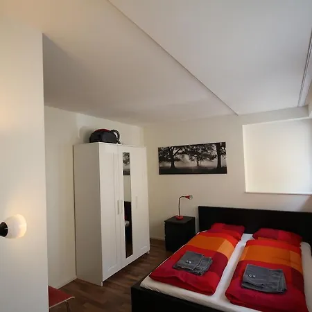 Hitrental Badenerstrasse Apartment Zurich