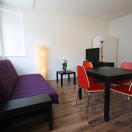 Hitrental Badenerstrasse * Zurich